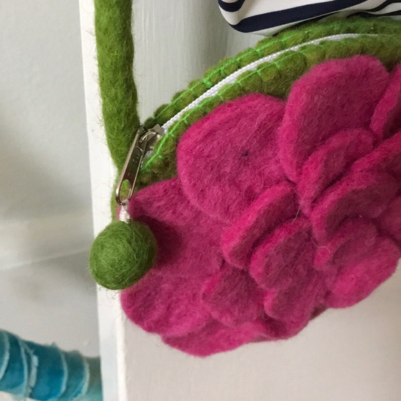 Purse - Picture 3 of 3